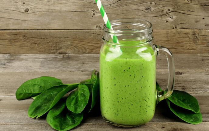 Smoothie détox aux graines de lin vertes - Shake à boire sur un estomac vide