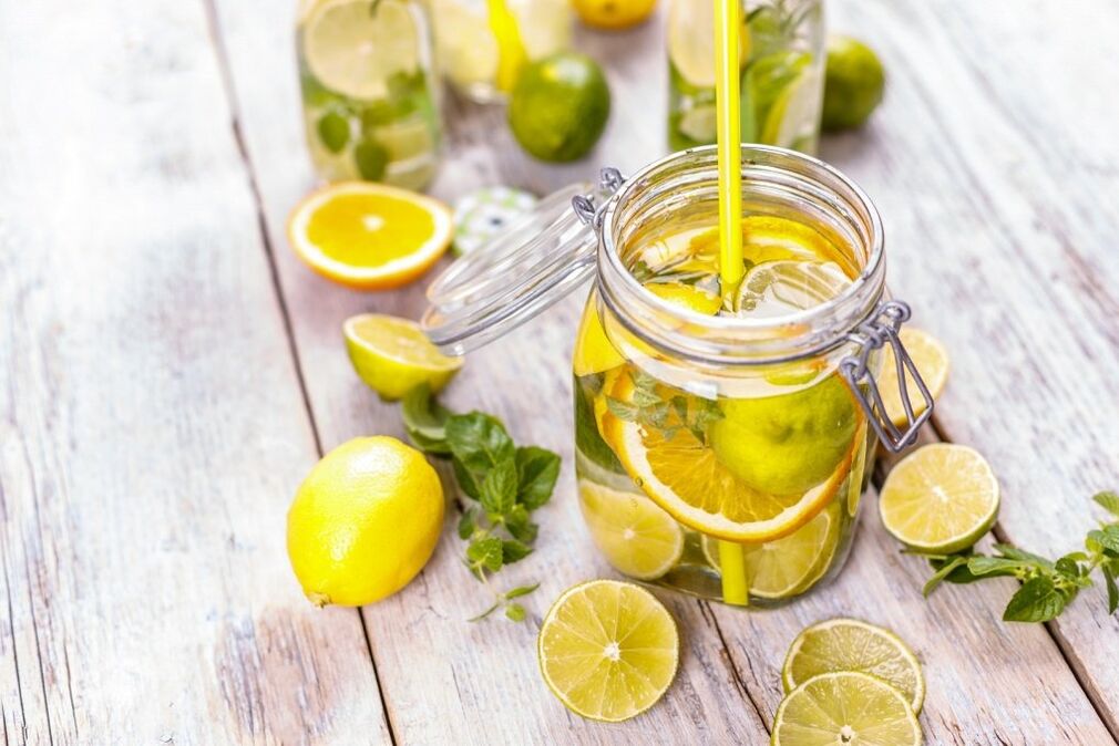 eau avec du citron pour perdre du poids